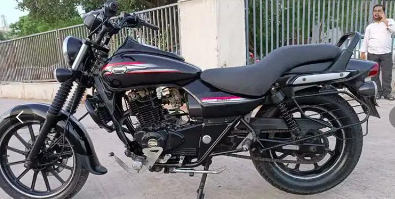 Bajaj Avenger Street 220 2016