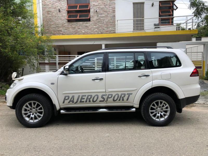 Mitsubishi Pajero Sport 2.5 AT 2015