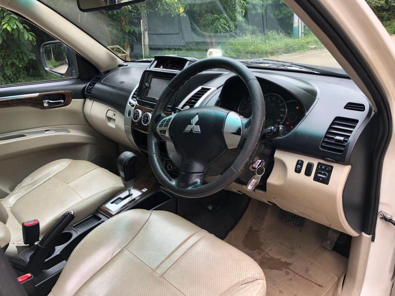 Mitsubishi Pajero Sport 2.5 AT 2015