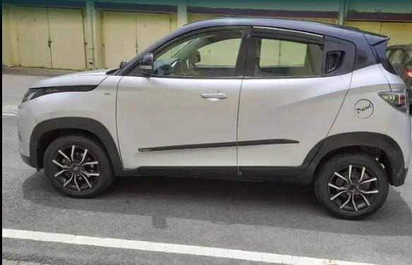 Mahindra KUV100 NXT K8 6 STR Dual Tone 2018