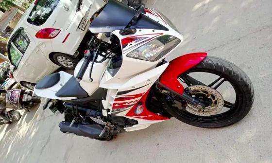Yamaha YZF-R15 150cc 2013