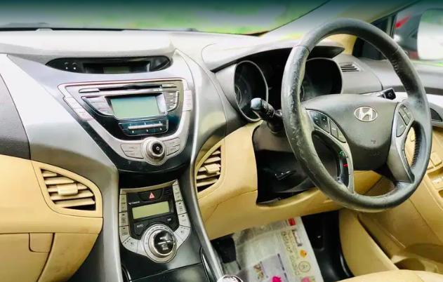 Hyundai Elantra 1.6 SX (O) 2013