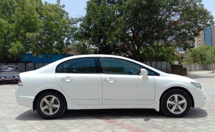 Honda Civic 1.8 V AT 2012