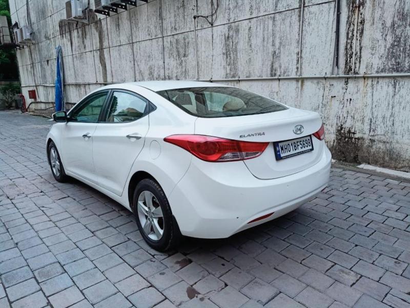 Hyundai Elantra CRDI 2012