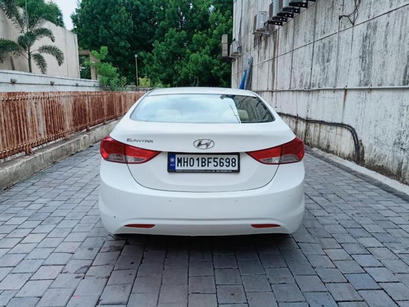 Hyundai Elantra CRDI 2012