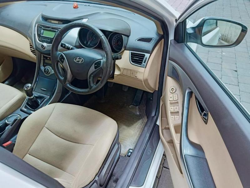 Hyundai Elantra CRDI 2012