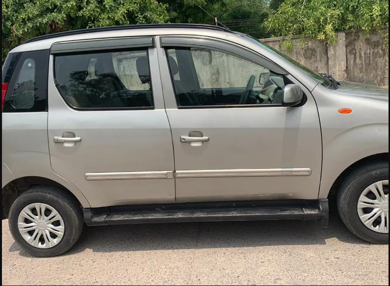 Mahindra Quanto C6 2012