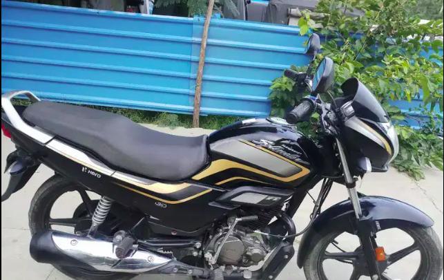 Hero Super Splendor Self Drum Alloy 125cc BS6 2020