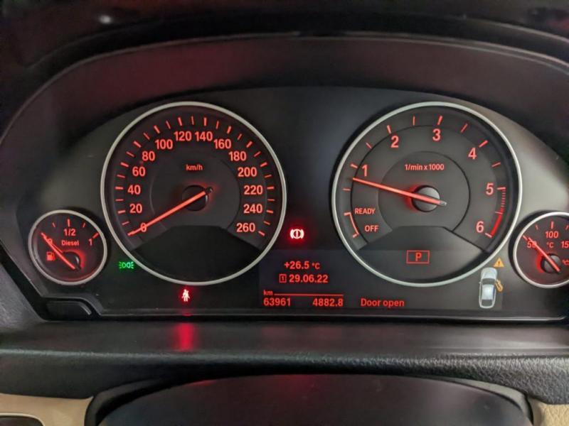 BMW 3 Series GT 320d Luxury Line 2016