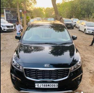 Kia Carnival Limousine 7 STR 2020