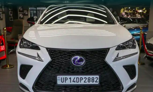 Lexus NX 300H F-Sport 2018