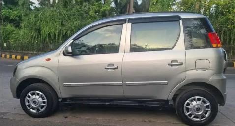 Mahindra Quanto C6 2012