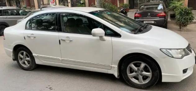 Honda Civic 1.8 V AT 2010