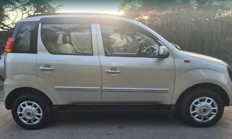 Mahindra Quanto C6 2012