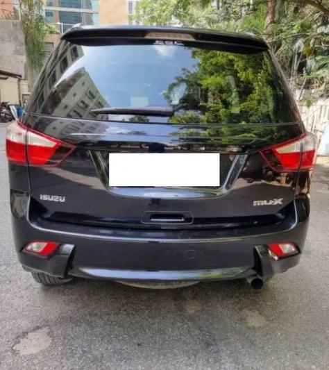 Isuzu MU-X 4x2 2019