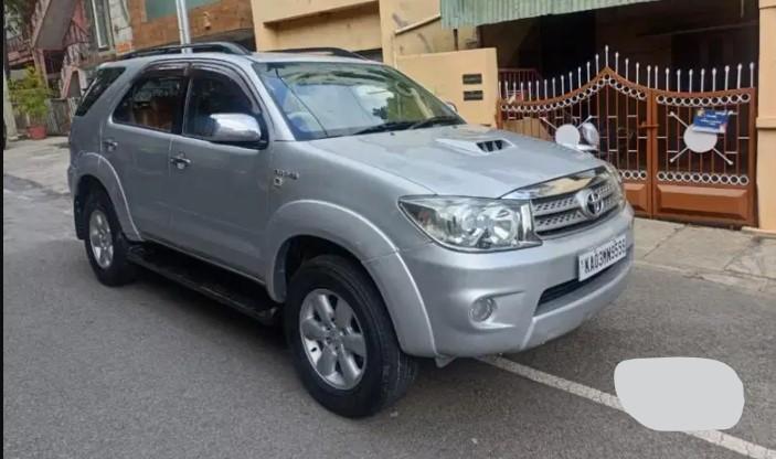 Toyota Fortuner 3.0 MT 4X4 2011