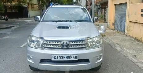 Toyota Fortuner 3.0 MT 4X4 2011