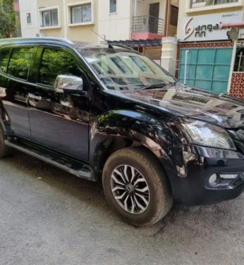 Isuzu MU-X 4x2 2019
