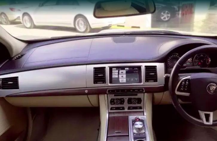 Jaguar XF 2.2 Diesel Luxury 2015