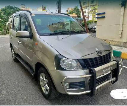 Mahindra Quanto C8 2013