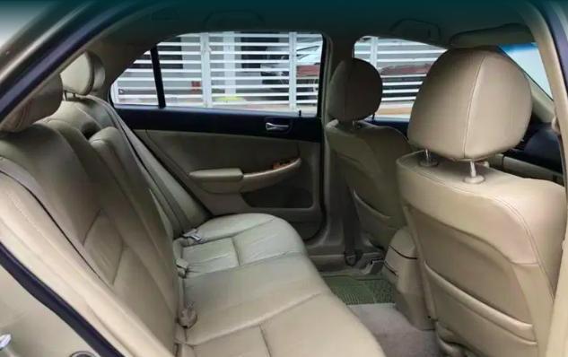 Honda Accord 2.4 AT 2004