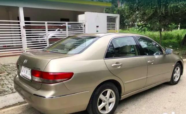Honda Accord 2.4 AT 2004