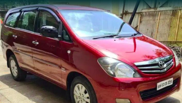 Toyota Innova 2.0 V 2011