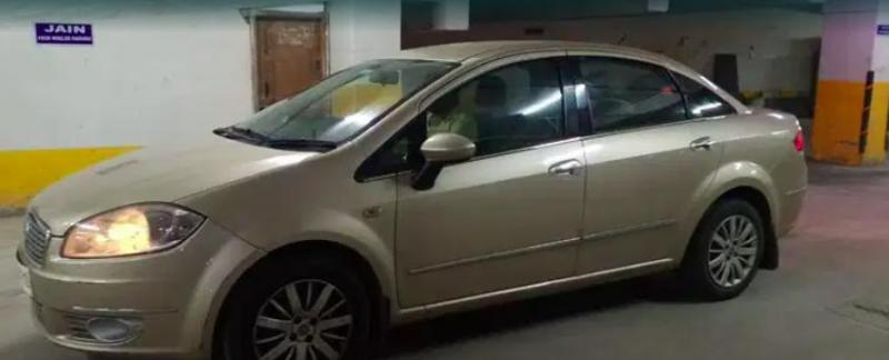 Fiat Linea EMOTION 1.3 2011