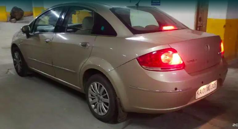 Fiat Linea EMOTION 1.3 2011