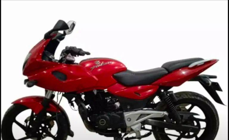 Bajaj Pulsar 200cc 2011