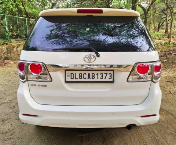 Toyota Fortuner 3.0 4x2 MT 2012