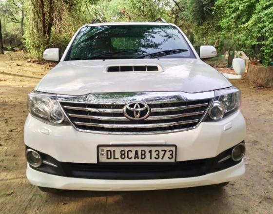 Toyota Fortuner 3.0 4x2 MT 2012