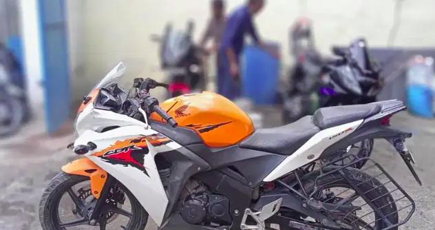 Honda CBR 150R 150cc 2014