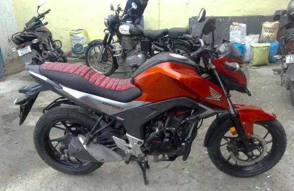 Honda CB Hornet 160R CBS 2016