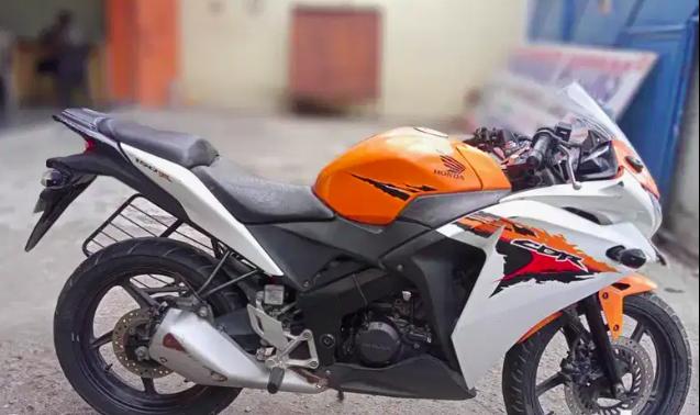 Honda CBR 150R 150cc 2014