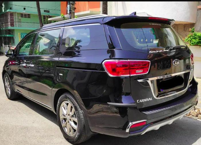 Kia Carnival Limousine 7 STR 2020