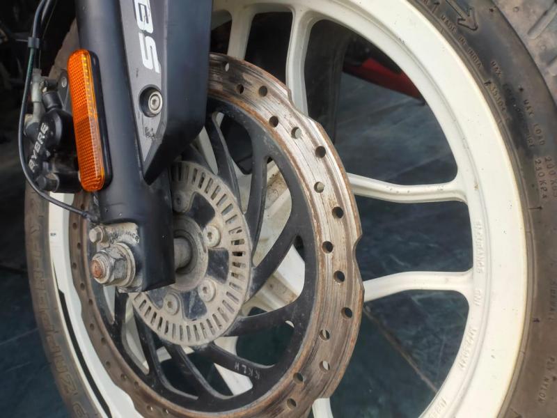 Bajaj Pulsar RS200 ABS 2021