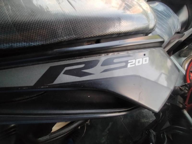 Bajaj Pulsar RS200 ABS 2021