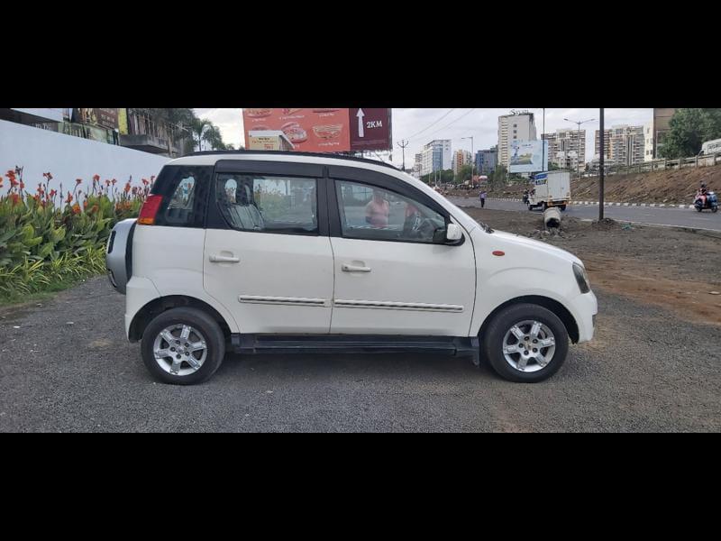 Mahindra Quanto C8 2013