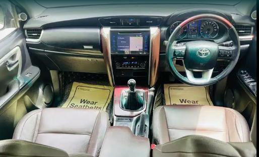 Toyota Fortuner 2.8 4x2 MT 2017