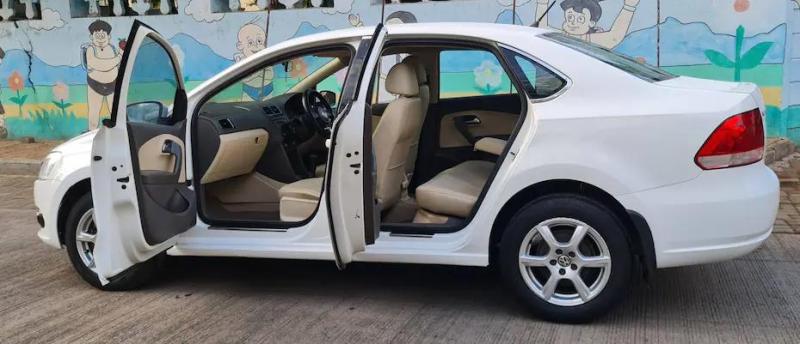 Volkswagen Vento Highline Diesel AT 2013