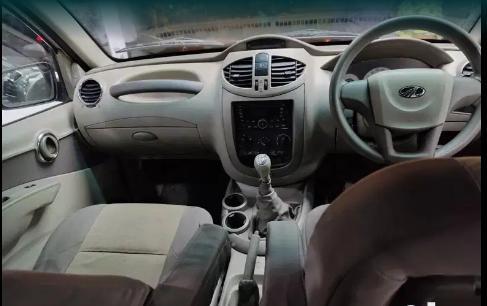 Mahindra Quanto C6 2013