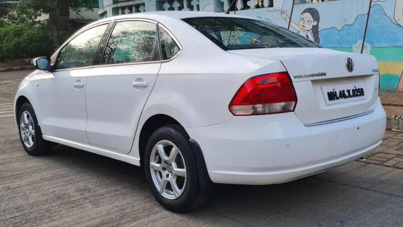 Volkswagen Vento Highline Diesel AT 2013