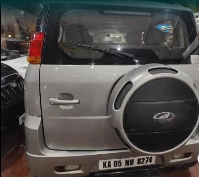 Mahindra Quanto C6 2013