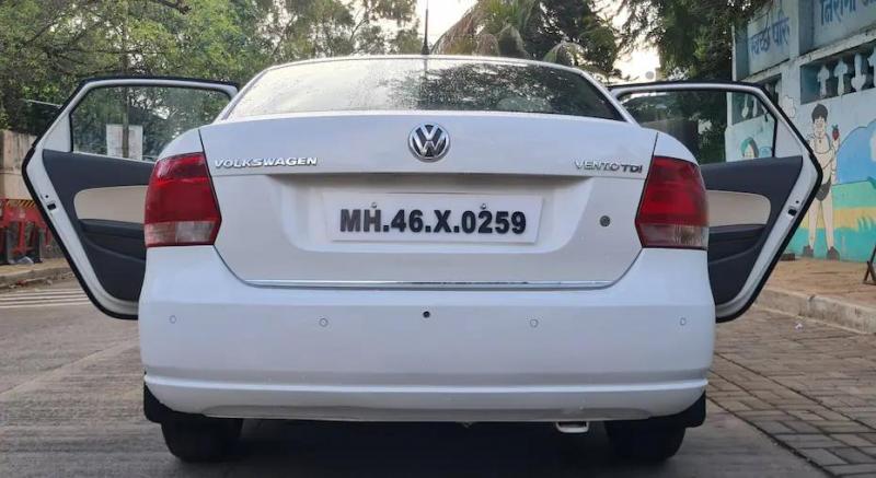 Volkswagen Vento Highline Diesel AT 2013