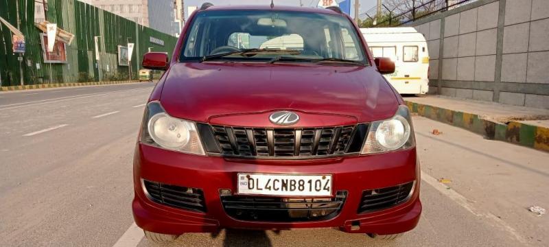 Mahindra Quanto C8 2012