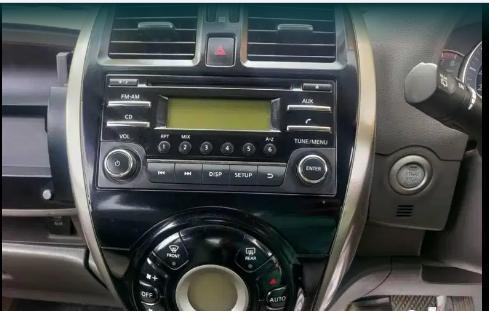 Nissan Micra XV CVT 2013