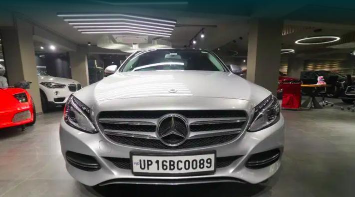 Mercedes-Benz C-Class 220 CDI AVANTGARDE AT 2015