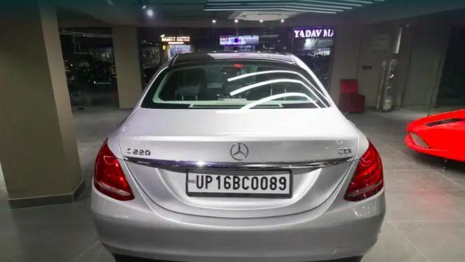 Mercedes-Benz C-Class 220 CDI AVANTGARDE AT 2015