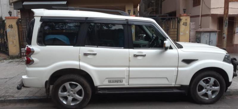 Mahindra Scorpio S10 2015